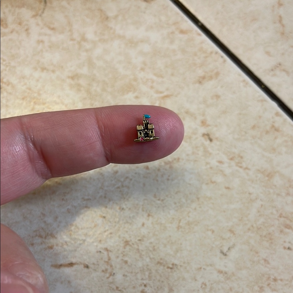 🏰Origami Owl Castle Charm